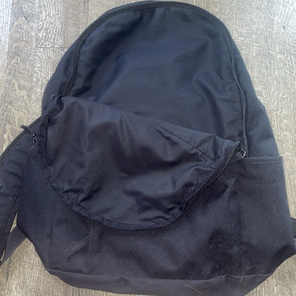 Nike backpack 🎒 - Picture 3 of 5